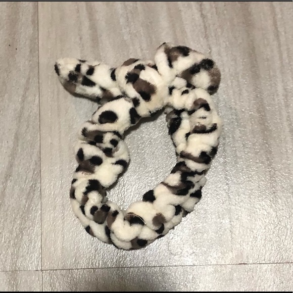 Charlotte Russe Accessories - Headband